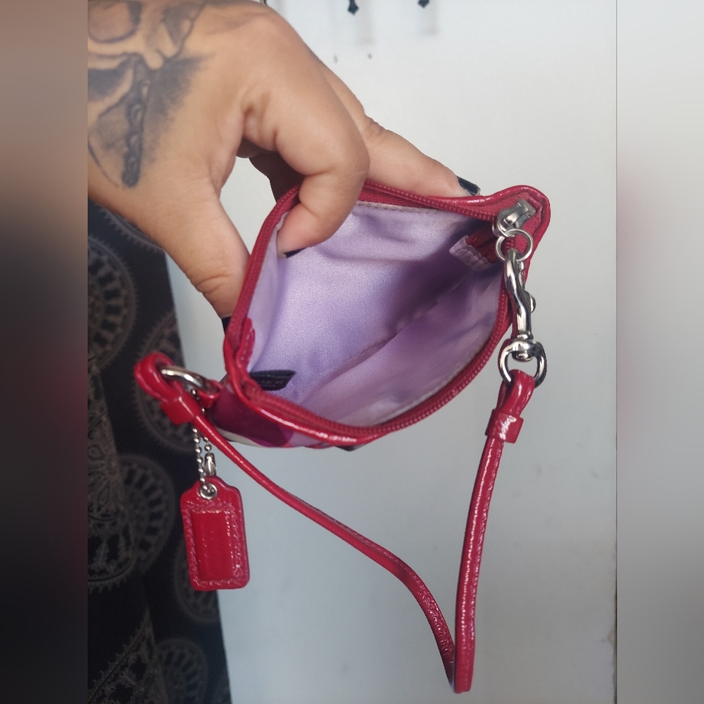 Coach Poppy Collection Wristlet ❤️💜 - Picture 6 of 6